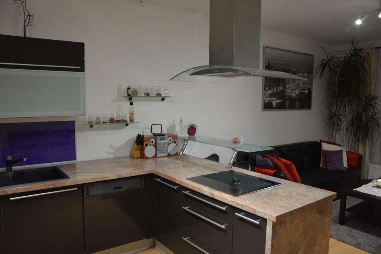 Apartmán Zderadova Brünn  Kültér fotó